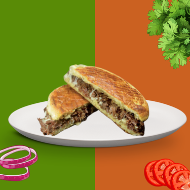 Bazlama Tost Kavurmalı (Orta)